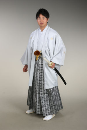 男性成人式・羽織袴・ライトグレー