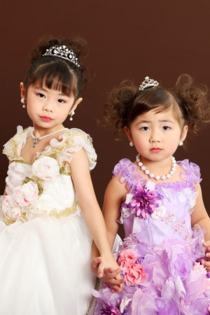 本八幡　市川市　七五三　3歳　三歳　姉妹　前撮り　記念写真　ドレス